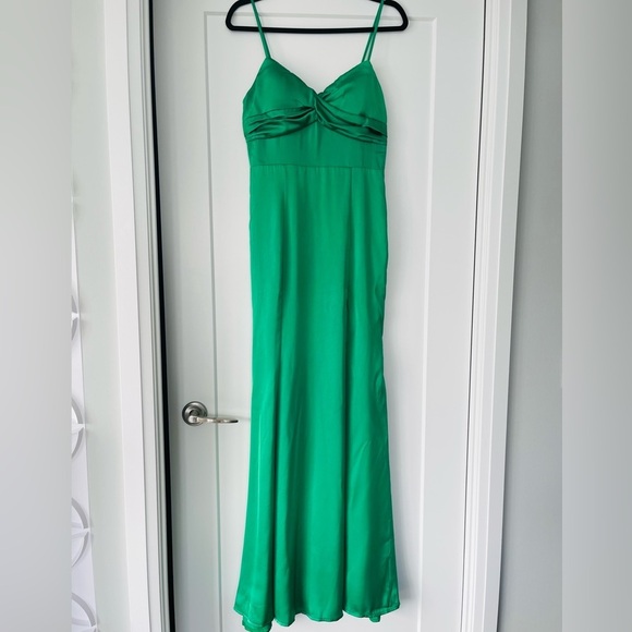 FASHION NOVA Evening Proposal Satin Maxi Green Dress - Picture 6 of 10